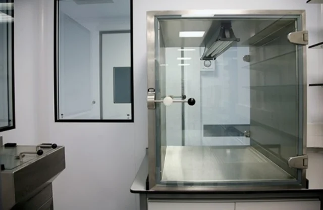 DEFRA Virology Containment Unit